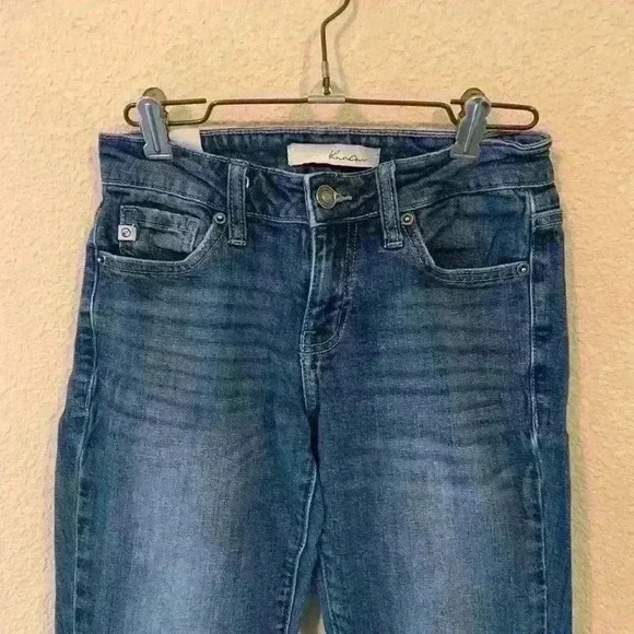 Kancan dark wash stretch low rise skinny Jean sz 24, Estilo casual everyday - Picture 2 of 7